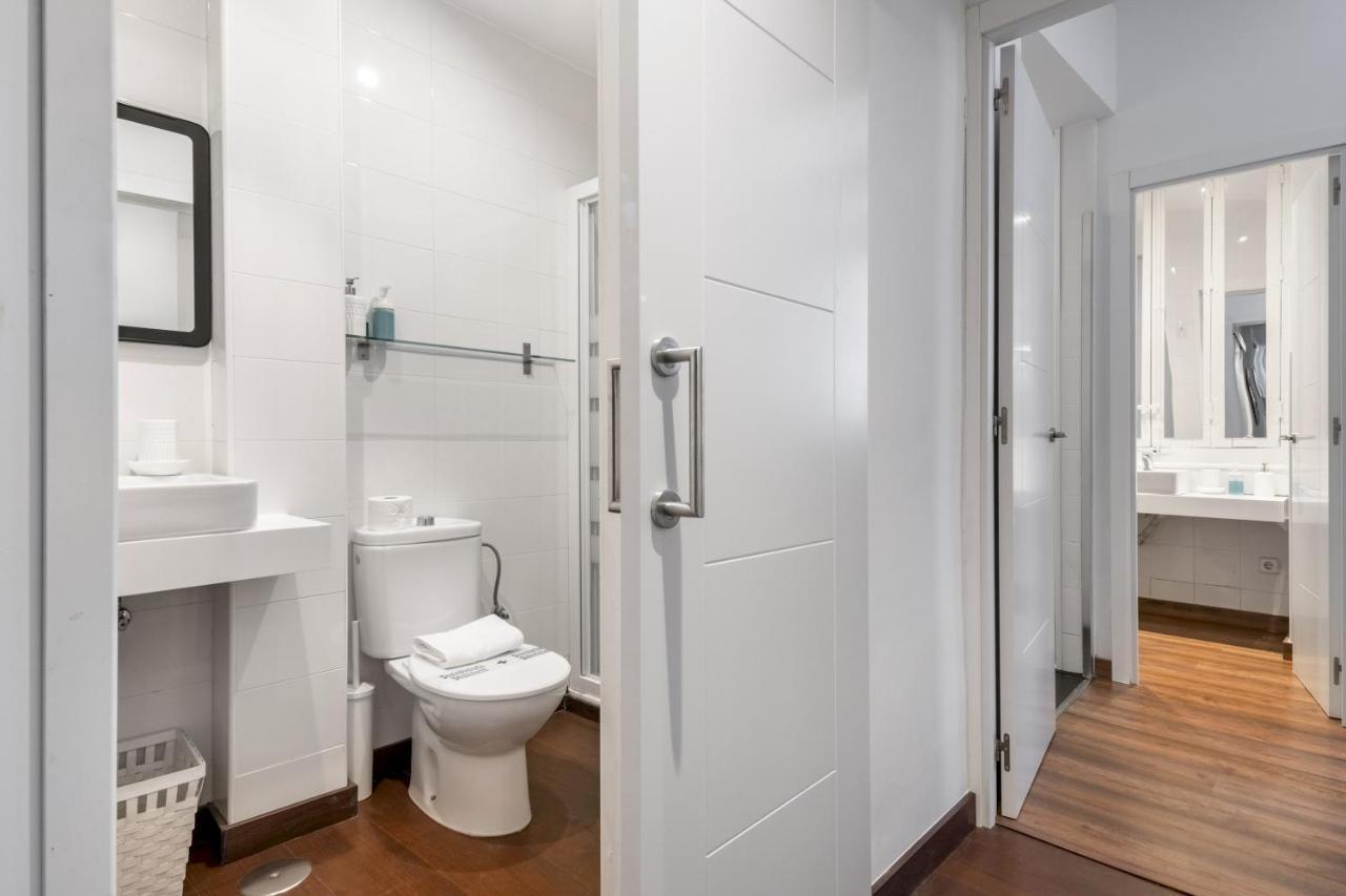 2 Bedrooms 2 Bathrooms Furnished - Malasana - Bright Stylish - Mintystay Madrid Buitenkant foto