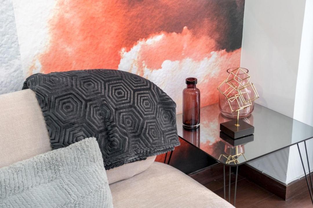 2 Bedrooms 2 Bathrooms Furnished - Malasana - Bright Stylish - Mintystay Madrid Buitenkant foto