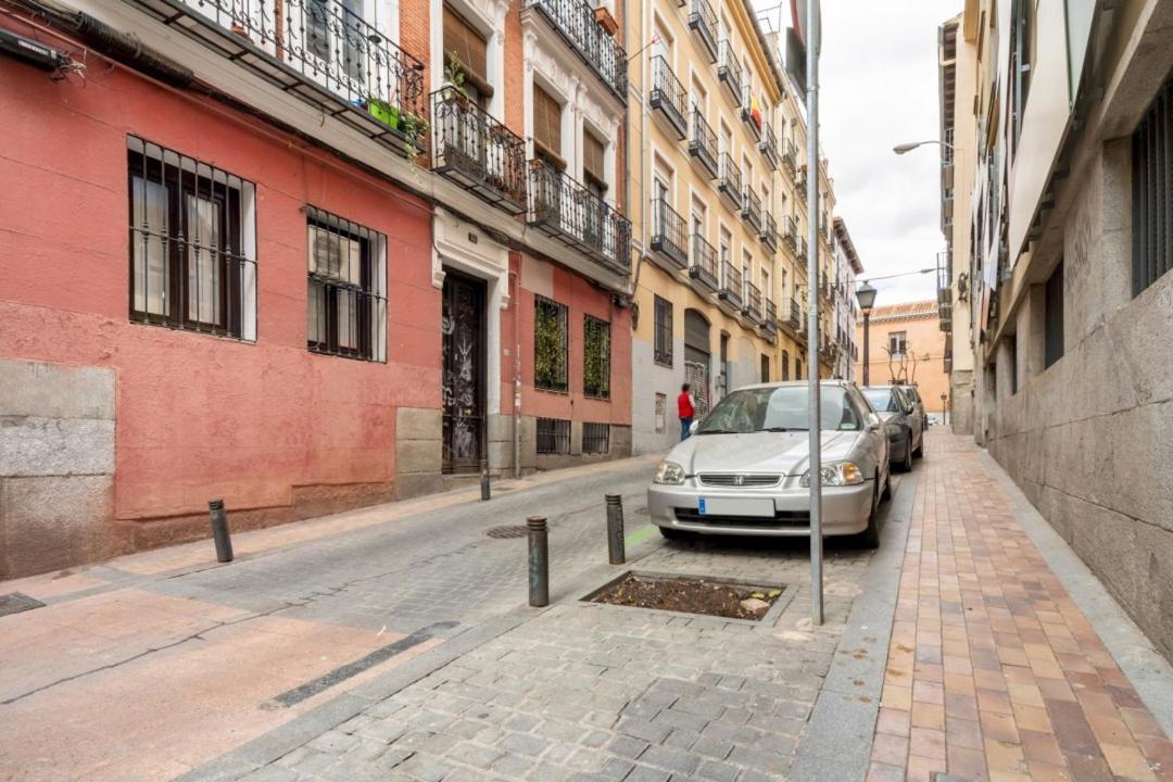 2 Bedrooms 2 Bathrooms Furnished - Malasana - Bright Stylish - Mintystay Madrid Buitenkant foto